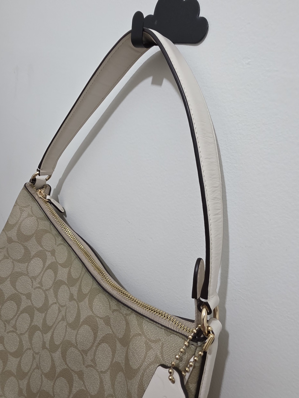 Coach Kristy Shoulder Bag in Signature Canvas - Picture 5 of 12